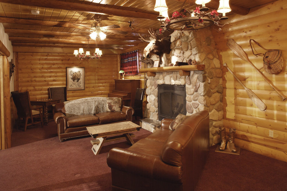 Hotel Baker Creek By Basecamp à Lake Louise Extérieur photo